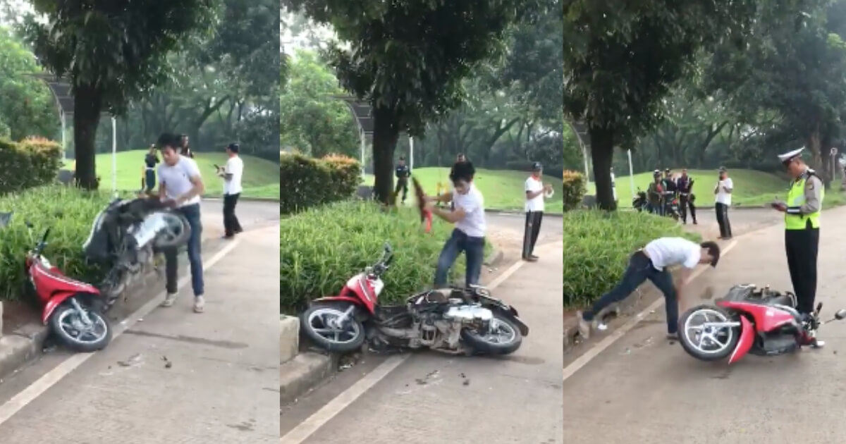 A viral clip shows an Indonesian man, identified as Adi Saputra, reacting angrily to getting ticketed by the police and dismantling his girlfriend’s motorcycle piece by piece. Photo: Facebook/Shidiq Zld