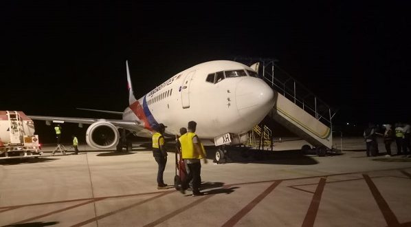 Malaysia Airlines flight MH-724 after making an emergency landing in Indonesia’s Jambi on Feb 25, 2019. Photo: Istimewa