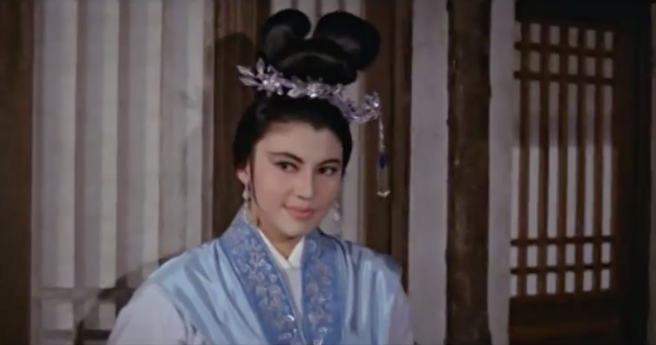 Diana Chang Chung-wen in the starring role of the Shaw Brothers film The Amorous Lotus Pan. Screengrab via YouTube.