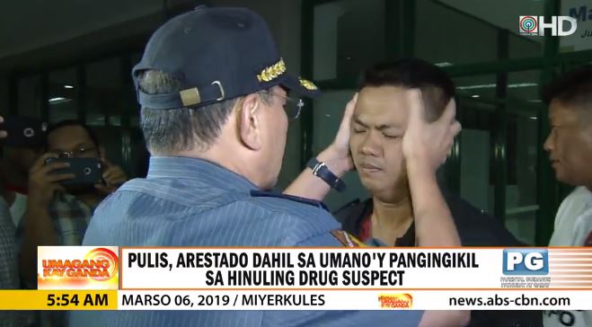 NCRPO Chief Director Guillermo Eleazar confronts the cop suspected of taking bribes from a suspect. Photo: Screenshot from Umagang Kay Ganda/ABS-CBN News