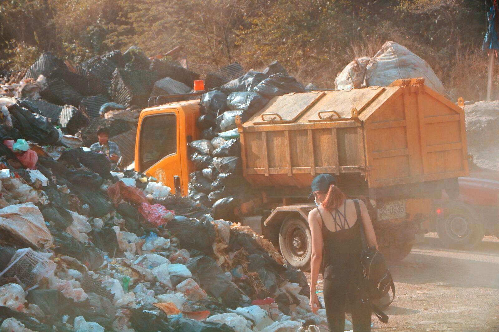 Exploring the landfill. Photo: Ajith Srinivasan/ Coconuts Media