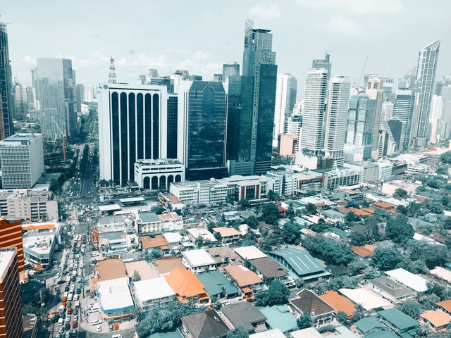 Makati buildings. (Photo: Christian Paul Del Rosario, Pexels)