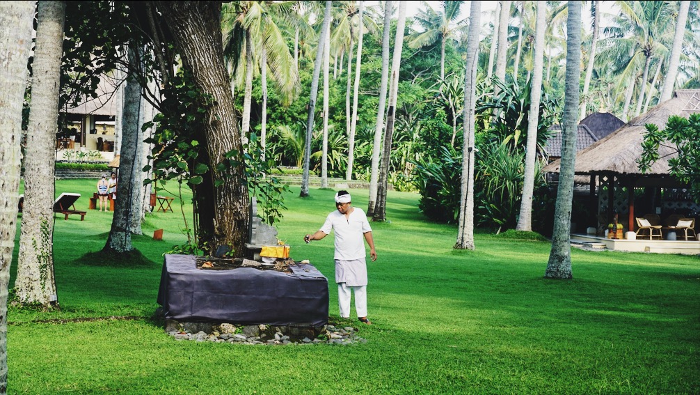 Daily offerings on resort grounds. Photo: Coconuts Bali