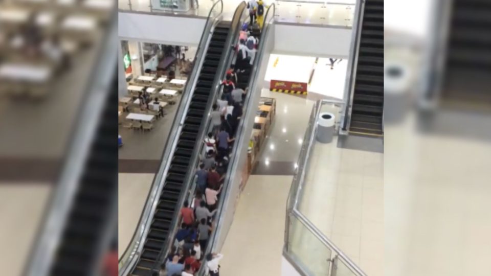 Avenger fans in a mall in Butuan City. Photo: Screenshot from Raymart Enrico’s video. 