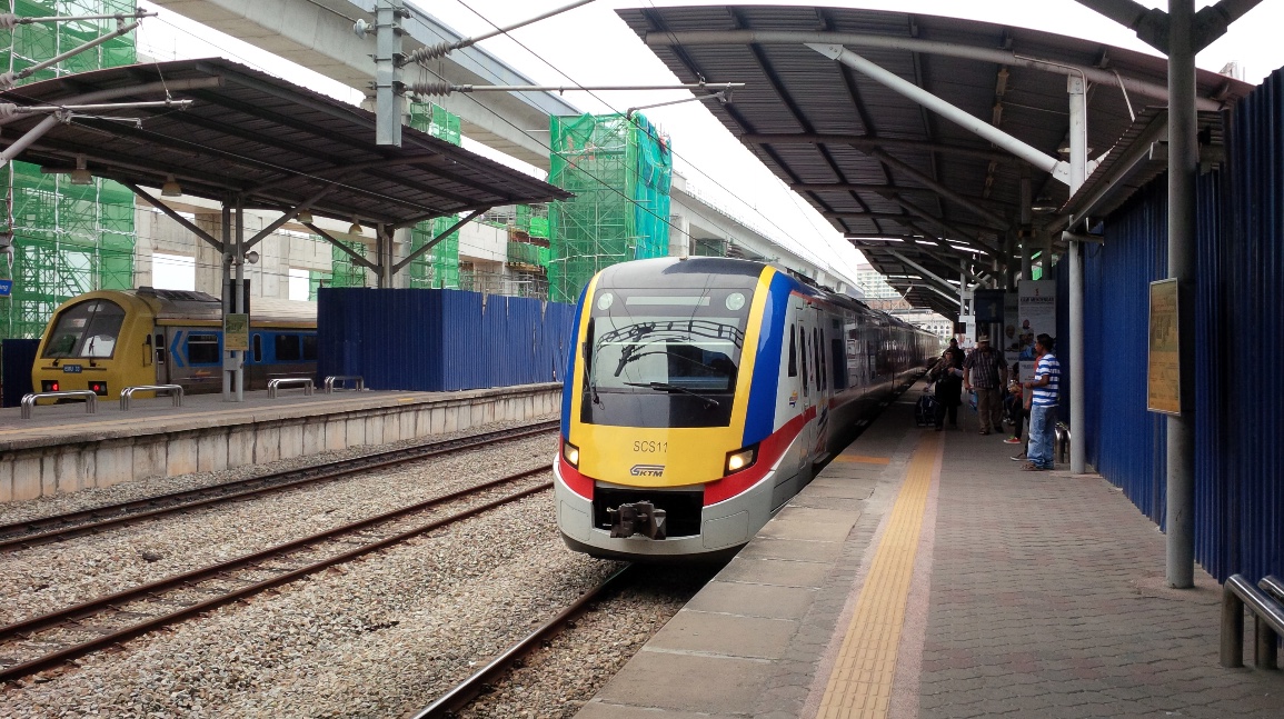 A KTM Komuter train at Kajang Station via Wikimedia Commons