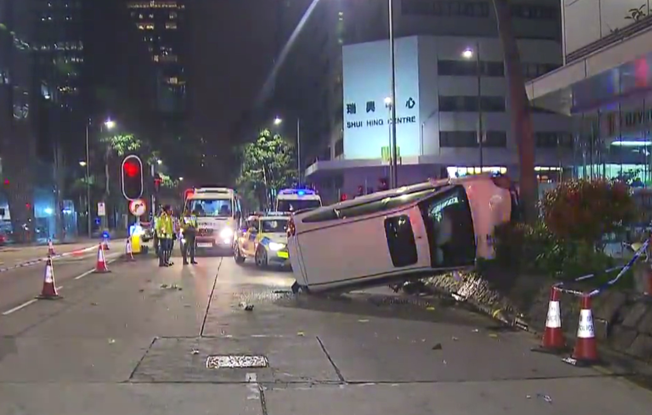 The scene of a car that brought an end to a high-speed police chase through Kowloon early this morning. Screengrab via TVB.