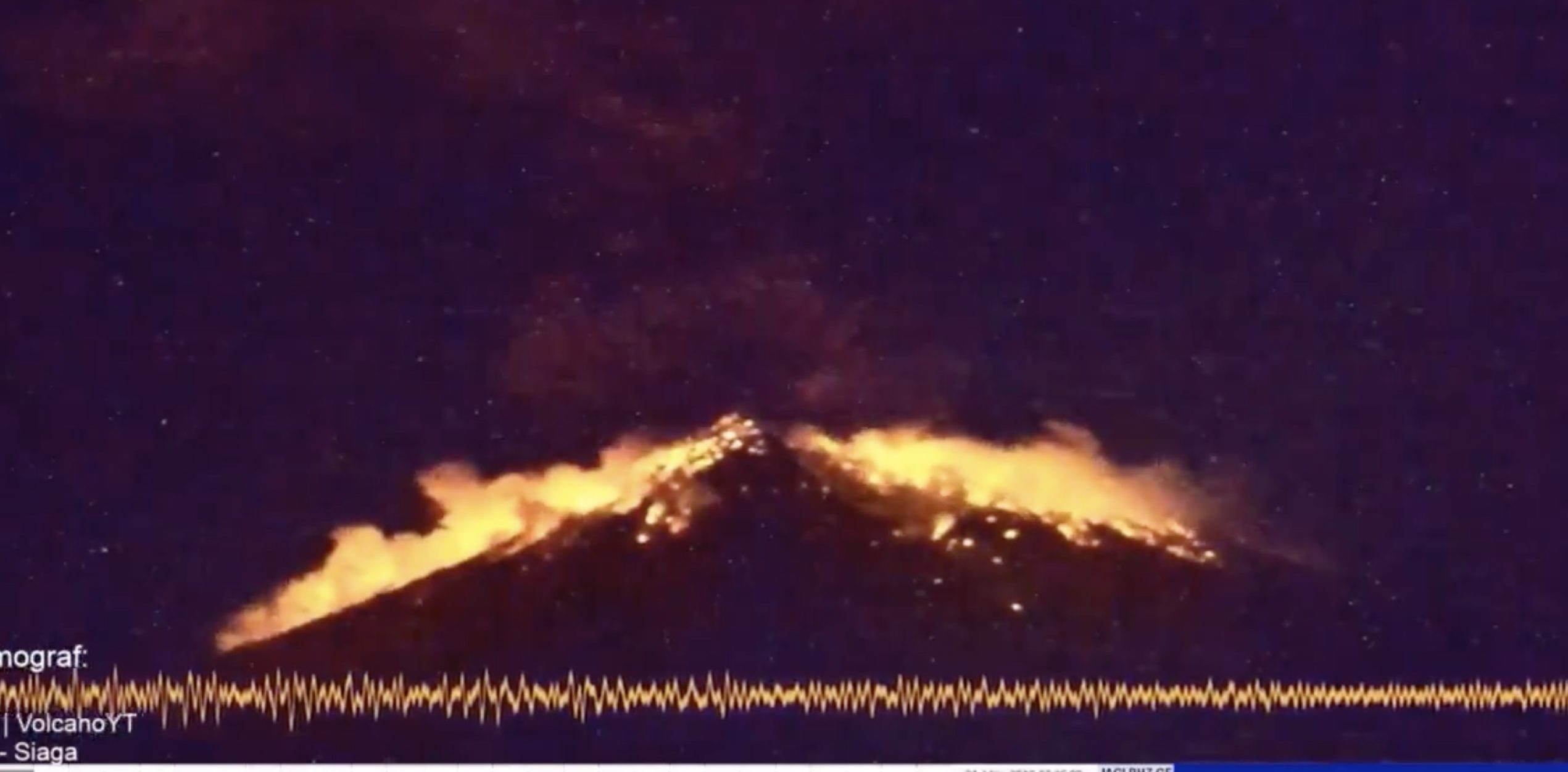 A screenshot of Mount Agung eruption time lapse on Friday. Photo: Twitter / DavidHe11952876