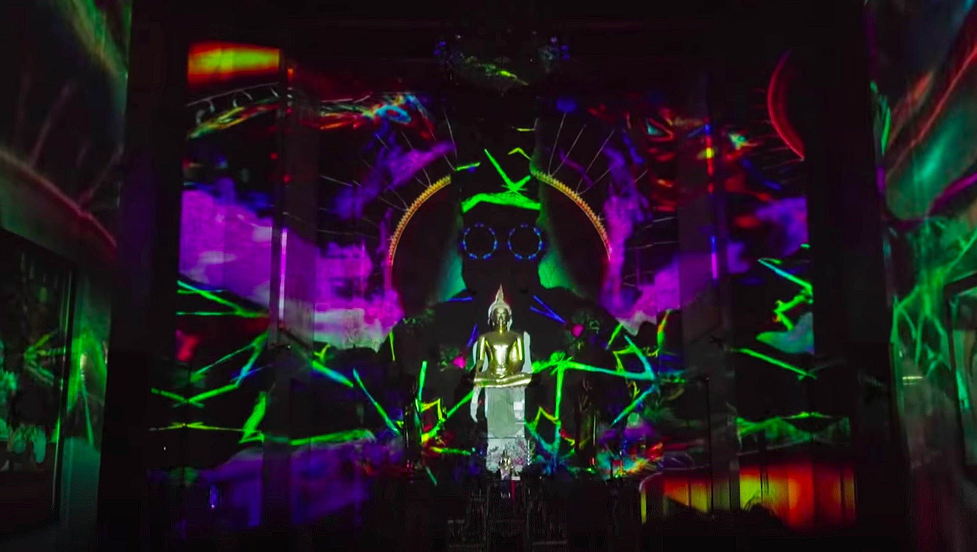 A hypnotic spectacular of light and sound at the gorgeous Wat Suthi Wararam, produced by Bodhi Theater. Screenshot: Bodhi Theater/ Youtube