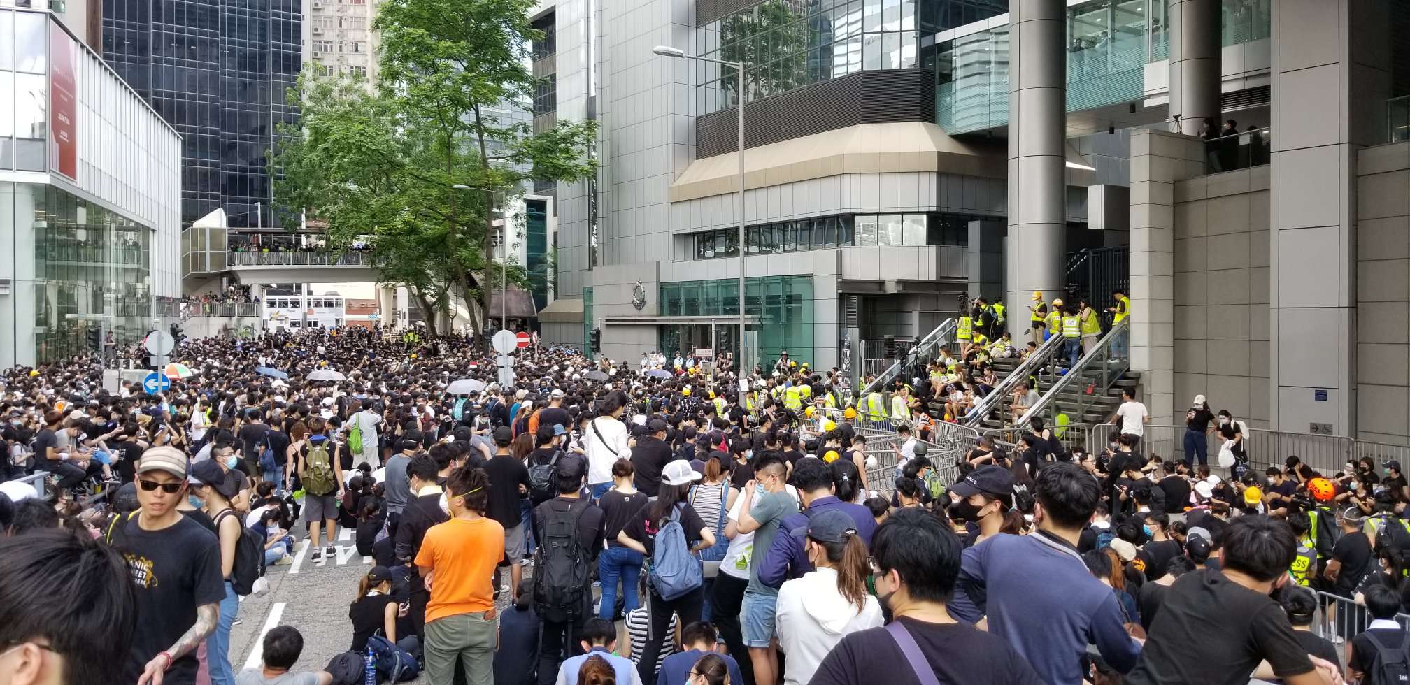 Protesters occupying the area outside police headquarters in Wan Chai. Photo by Vicky Wong.