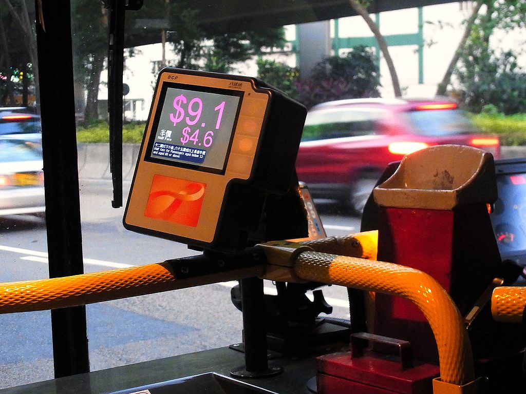 An Octopus card reader on a Hong Kong bus. Soon Apple users will be able to pay at Octopus readers with the tap of a phone. Photo via Wikimedia/Ka890.