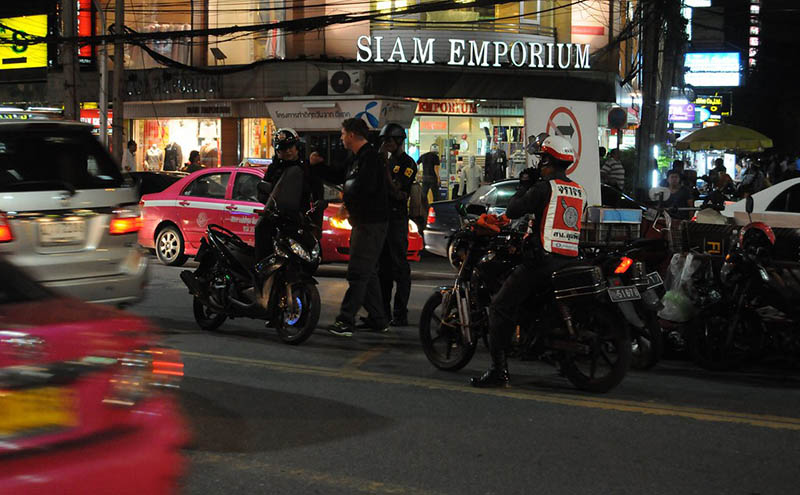 File photo of police in the Nana area of Sukhumvit Road. Photo: 
Sam Sherratt / Flickr