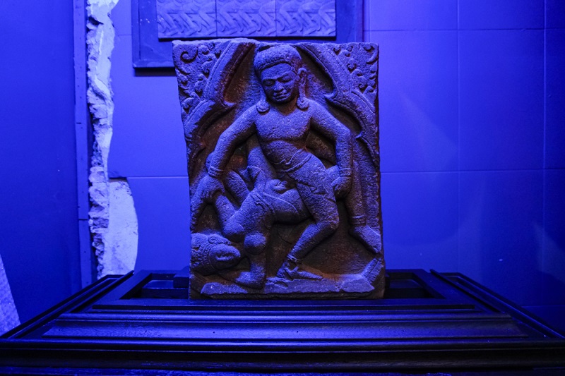 Stone carving of Apsara, prostitute of the heaven, on showcase at Museum of Sex on Sukhumvit Road. Photo: Coconuts Media