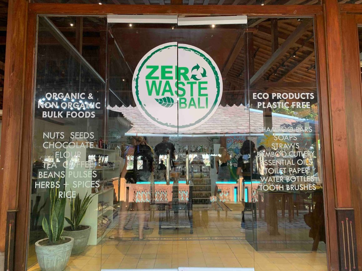 Zero Waste Bali’s latest store, located in Canggu. <i></noscript>Photo: Coconuts Media</i>
