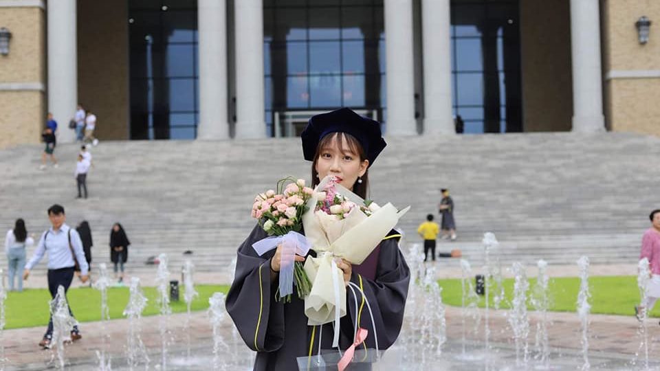Kim Jeeyoon on her graduation day. <i></noscript>Photo: Kim’s FB account</i> 