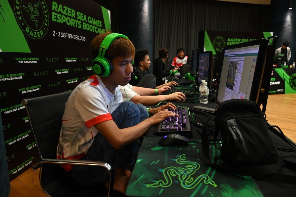 Photo taken on Sept. 2, 2019 shows a participant from Southeast Asian attend a Esports bootcamp training session in Singapore. Photo: ROSLAN RAHMAN / AFP