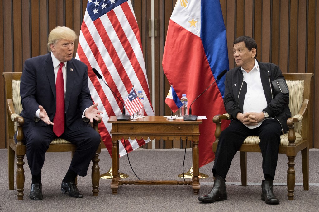 US President Donald Trump and Philippine President Rodrigo Duterte during their bilateral meeting in Manila on November 2017. <i></noscript>Photo: Jim Watson/AFP</i> 