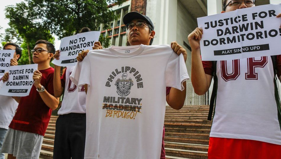 <I></noscript>Student protest Sept. 25 outside the University of the Philippines, condemning the death of Dormitorio. Photo: ABS-CBN</I>