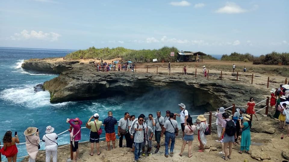 The guard rails are put up on the most dangerous spots, police say. Photo: Polsek Nusa Penida