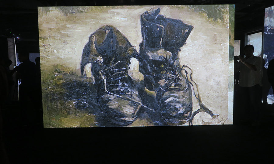 From the Van Gogh: Alive Experience, his 1886 painting of “A Pair of Shoes” said to mirror the artist’s psychological state. <I></noscript>Photo: Coconuts Manila</I>