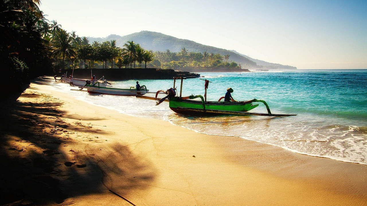 File photos of jukung, or traditional fishing boat, on a beach in Bali. Photo: Martin Fuhrmann / Pixabay