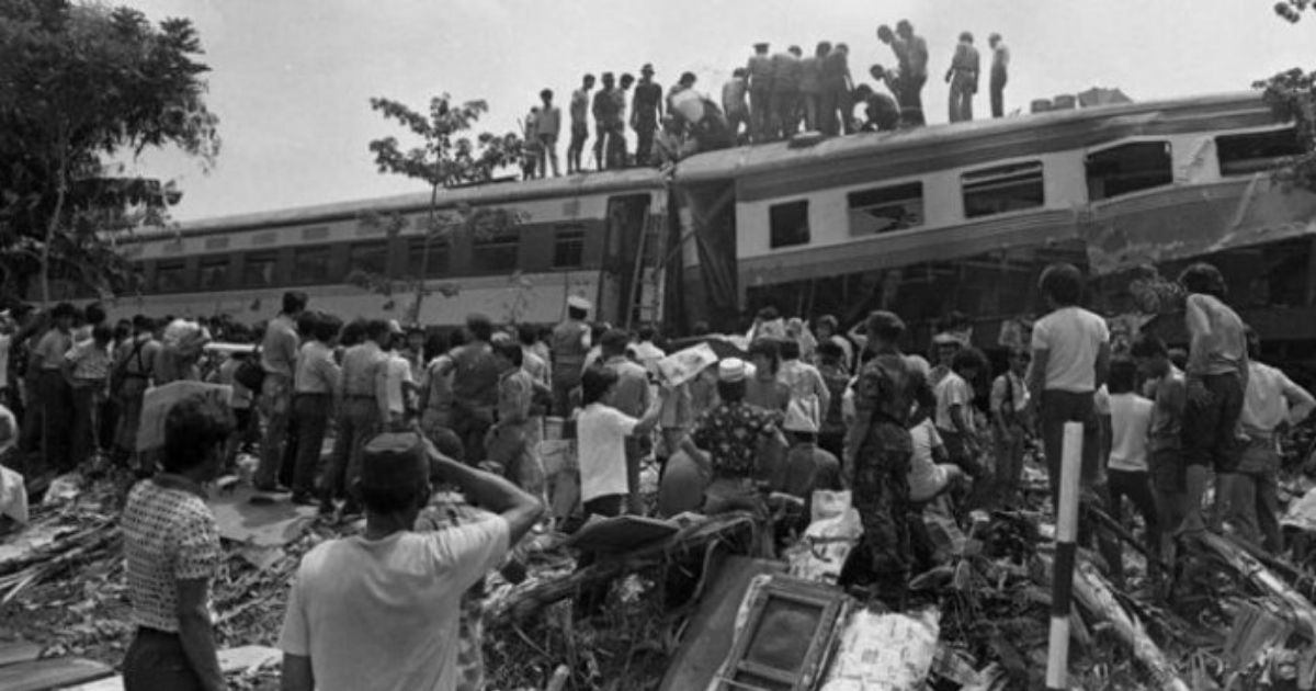 Bintaro train crash in 1987 claimed the lives of 156 people. Photo: Wikimedia Commons