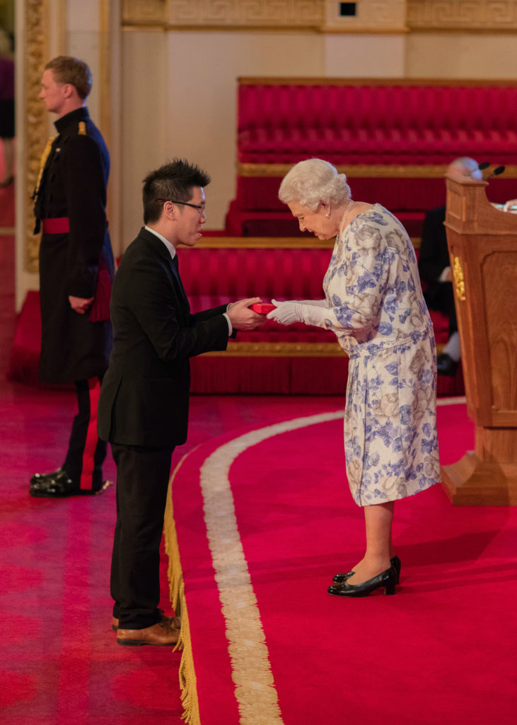 Mark Cheng receives the Queen’s Young Leaders award in 2016 from Queen Elizabeth.