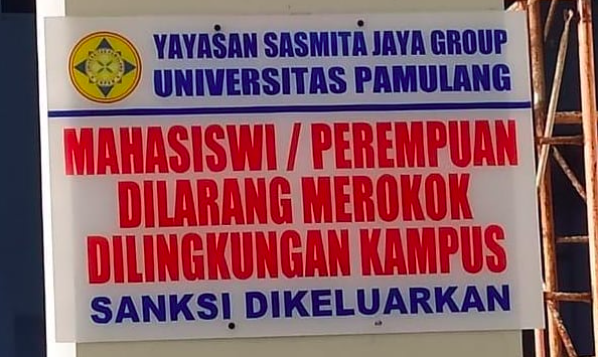 A sign prohibiting female students from smoking at an Indonesian university. Photo: Instagram