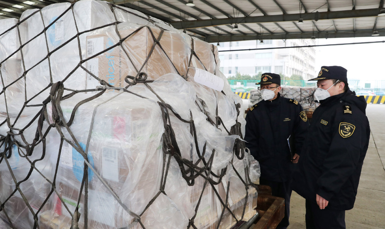 Nearly six tons of protective masks from UNICEF arrive in Wuhan. Photo: UNICEF/Weibo