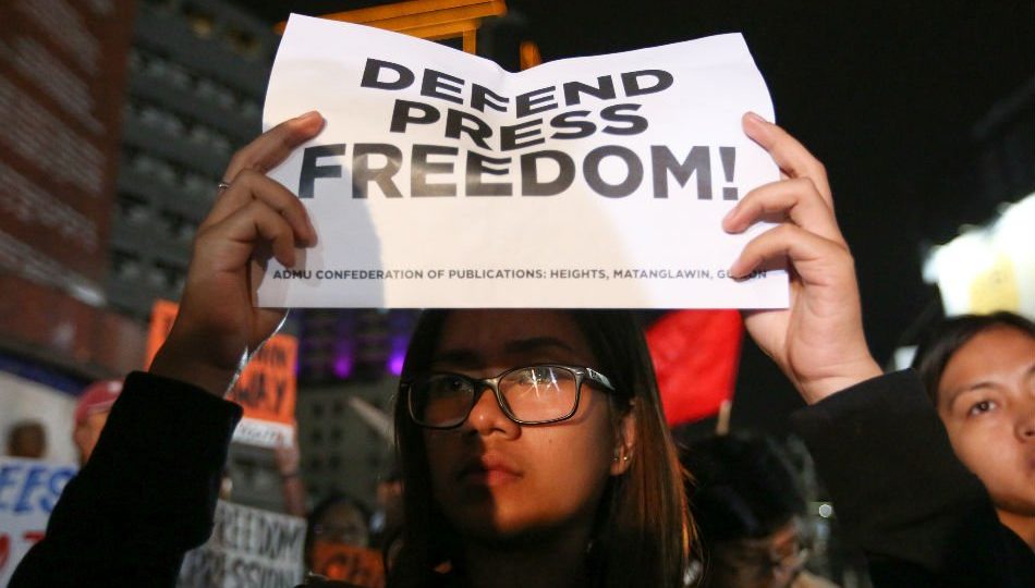 A 2018 protest on press freedom after the Philippines dropped by one spot in the 2019 World Press Freedom Index, ranking 134th out of 180 countries <i></noscript>Photo: Gigie Cruz, ABS-CBN News</i>