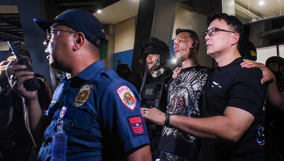 Hostage-taker Alchie Paray after he was arrested by San Juan Police. Photo: George Calvelo/ABS-CBN News
