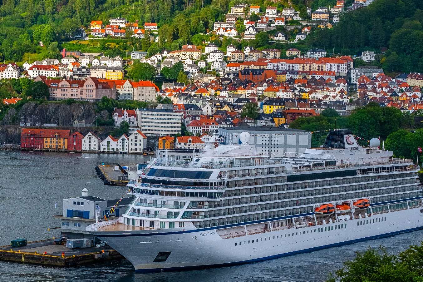 File photo of the Viking Sun docking in Bergen, Norway. Photo: Viking Sun / Facebook