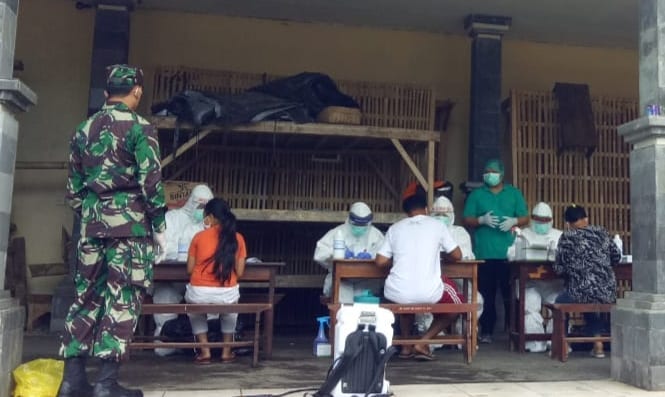 Officials conducted a mass rapid test in Abuan village last week. Photo: Bali Provincial Government