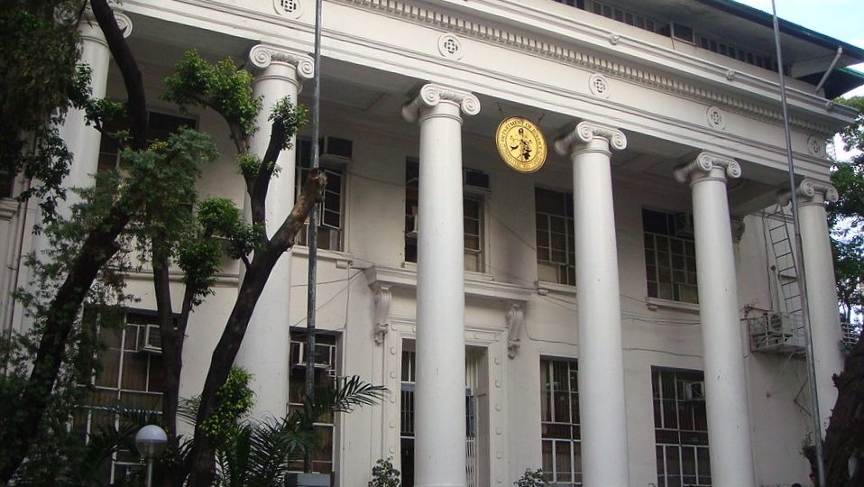The Philippine Department of Justice Building in Ermita, Manila <i></noscript>Photo: Ramon Velasquez / Wikicommons</i>