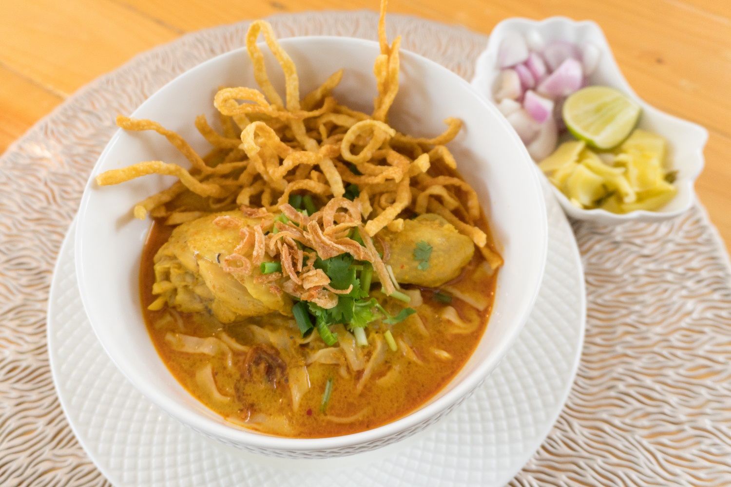Khao soi with chicken (THB80).