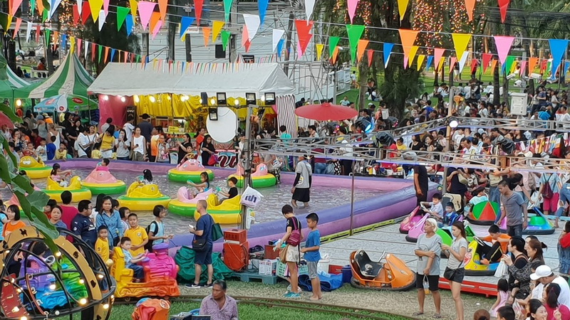 Red Cross Fair in 2018 at Lumphini Park. Photo: Coconuts