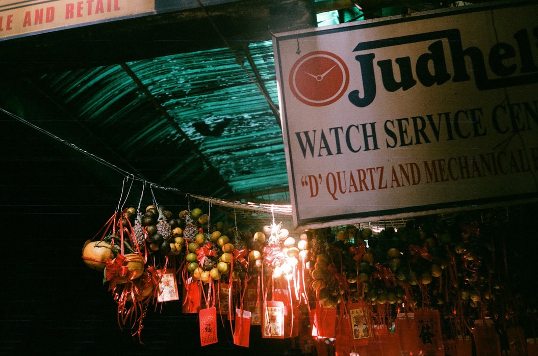 A business in Binondo, Manila, shot in 2019. <i></noscript>Photo: John Aledia / Unsplash</i>