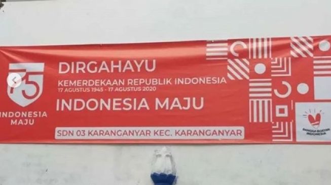 An Indonesian Independence Day banner in Karanganyar Regency, Central Java. Photo: Instagram