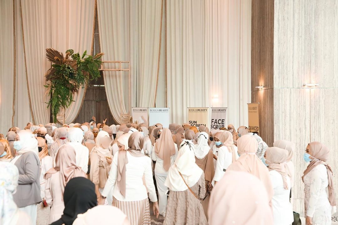 Attendees gathering at the press conference for Bougas Beauty. Photo: Bougas Beauty /Instagram