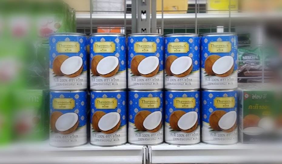 Thaveeros brand coconut milk on a supermarket shelf. Photo: TVA Coconut / Facebook
