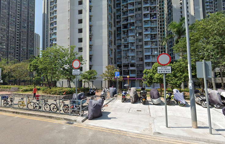 The baby was found next to a rubbish bin at Tin Yau Court, Tin Shui Wai. Photo via Google Street View