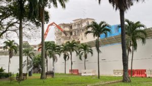 A seven storey building being torn down. Photo: Coconuts