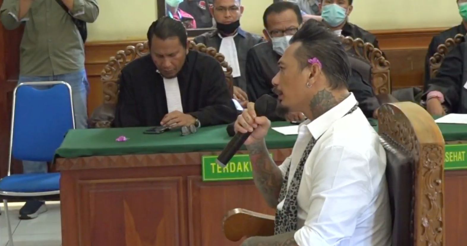 Jerinx speaking to the Denpasar Court on Nov. 19, 2020 after his sentencing. Screengrab: Youtube
