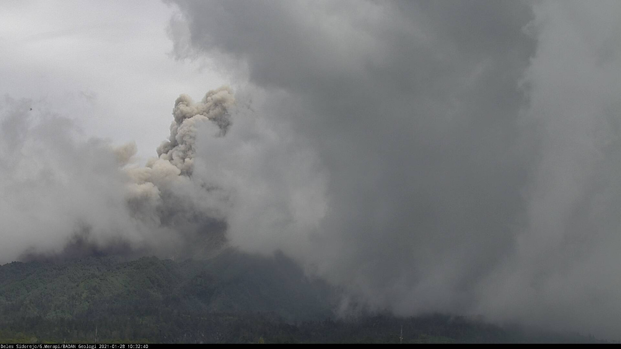 Mount Merapi eruption on Jan. 28, 2021. Photo: BPPTKG