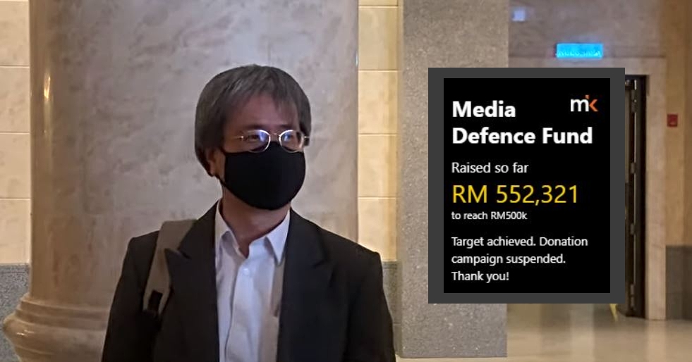 MalaysiaKini’s editor Steven Gan speaking to reporters in court with latest update on donations. Photo: Coconuts
