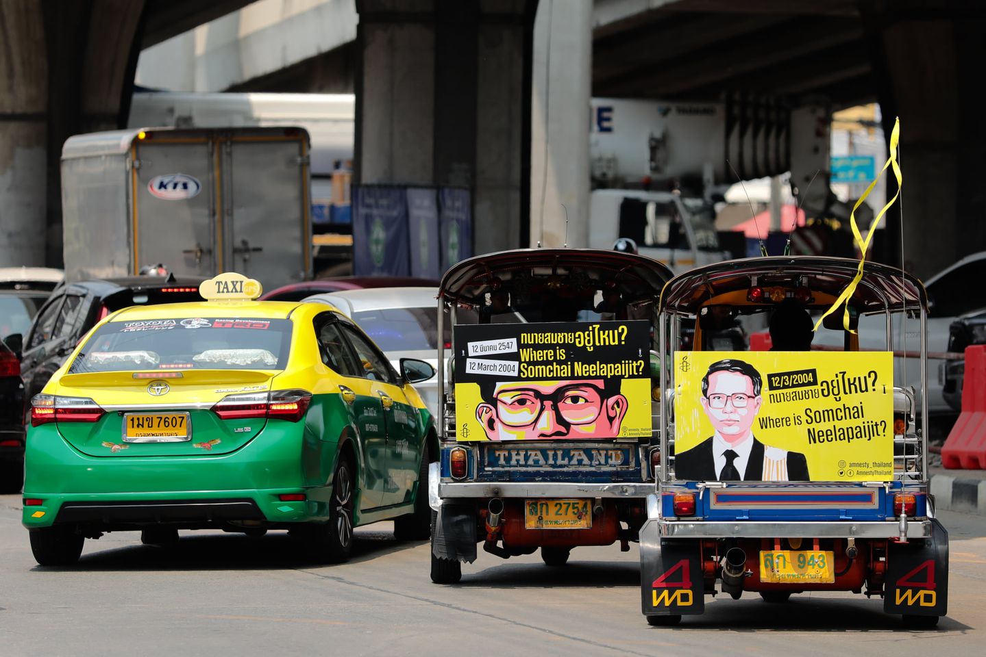 ‘Where is lawyer Somchai Neelapaijit?” read posters put up on tuk-tuks today in Bangkok. Photo: Amnesty Thailand 