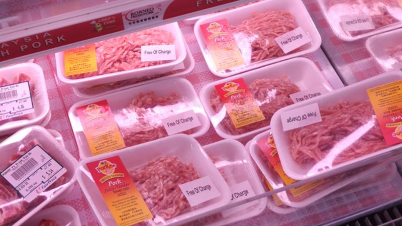 The ‘Free Of Charge’ minced pork at Northpoint City’s NTUC FairPrice outlet. Photo: Screwedforgp/Reddit
