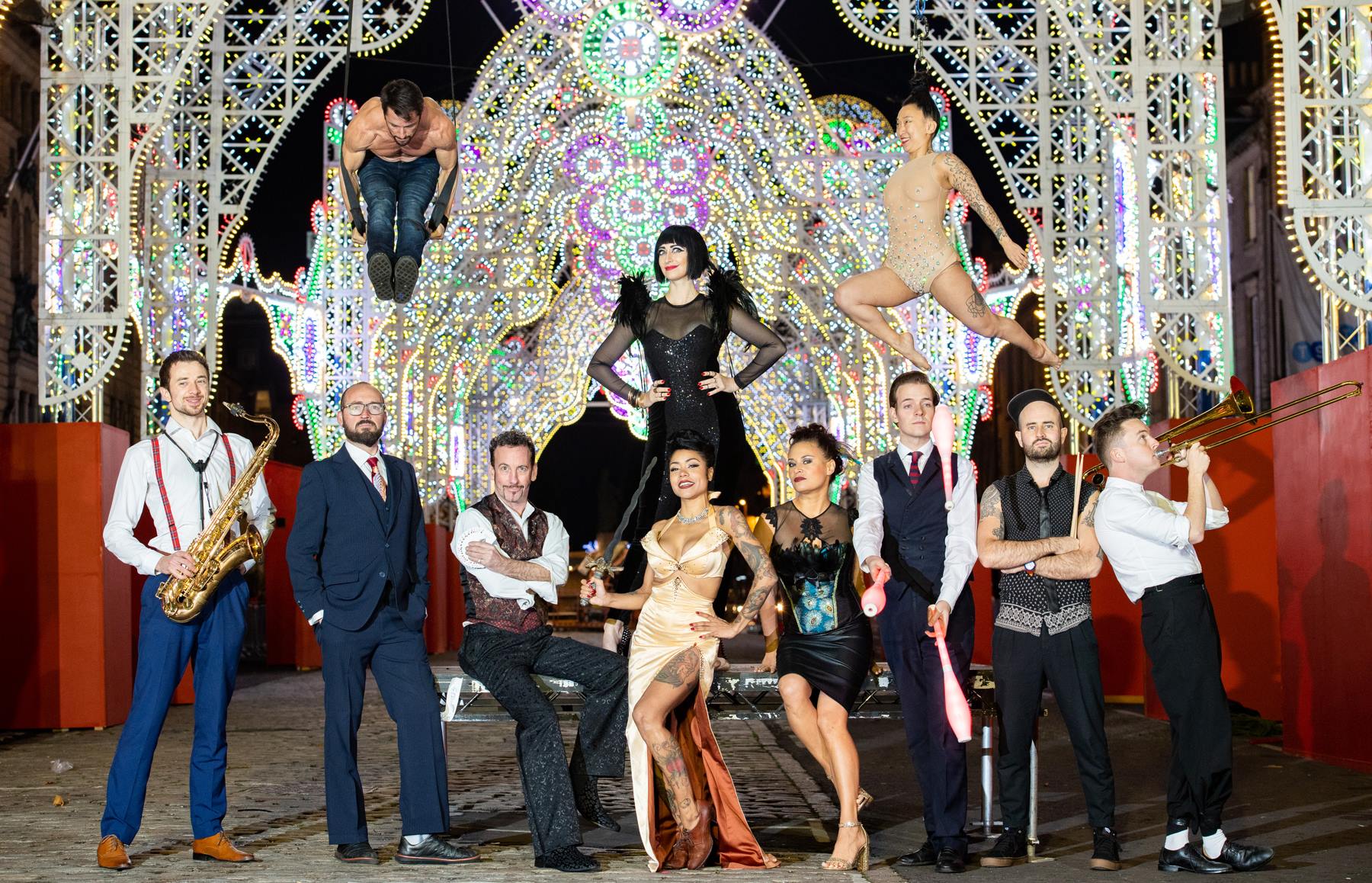 The cast in a 2018 photo. Photo: La Clique/Facebook
