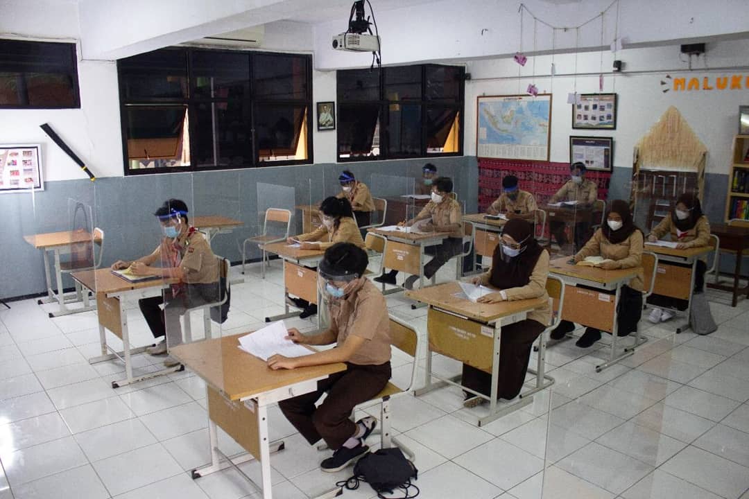 File photo of children in school during the pandemic in Jakarta. Photo: Jakarta Education Board