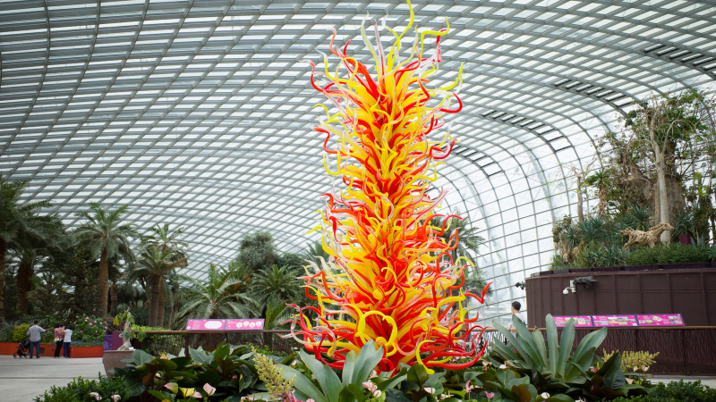 Chihuly Studio’s ‘Electric Yellow & Deep Coral Tower’ at the Flower Dome. Photo: Coconuts
