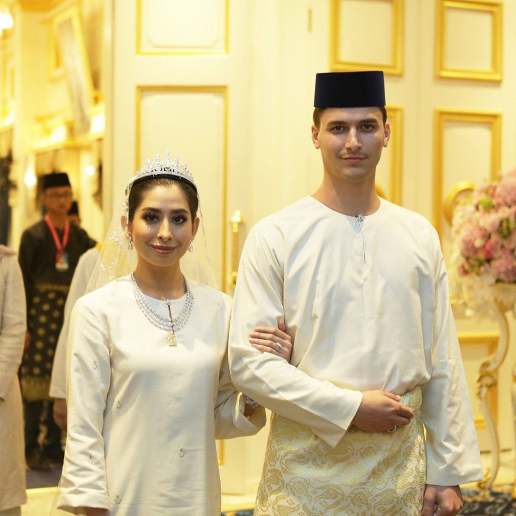 Aminah Maimunah, at left, and Dennis Verbaas, at right. Photo: Royal World Johor/Instagram
